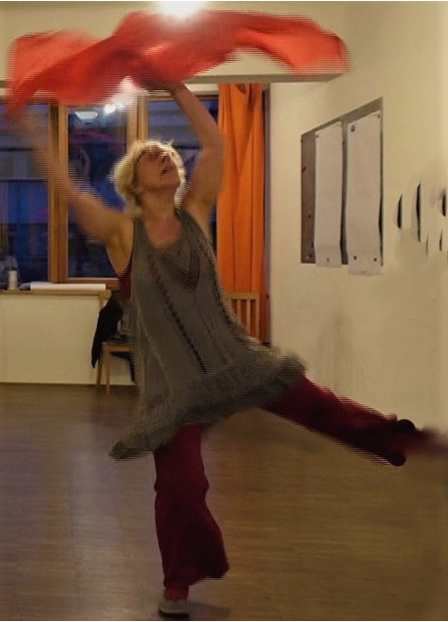 Tänze im Frühlingslicht – mit Krisana Kirchner – Marburg